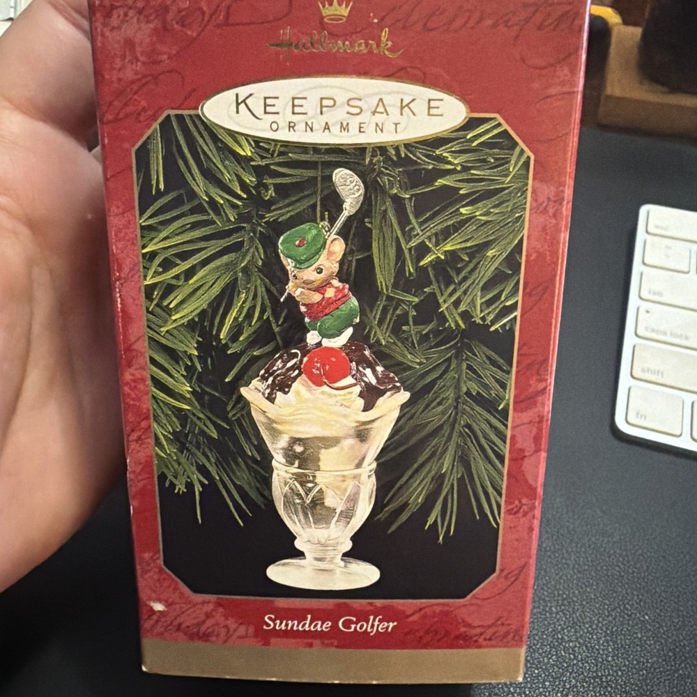 1999 Hallmark Keepsake Christmas Ornament Sunday Golfer - Brand New Sealed!